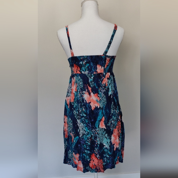 Maternity Dress - Old Navy XS with adjustable straps. - Picture 5 of 10